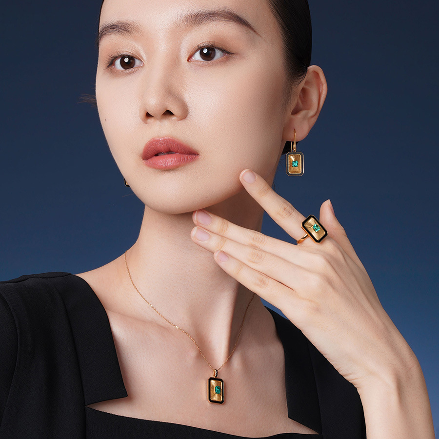 خاتم ياقوت أخضر فاخر بتصميم عت - مراجعة Vintage Fashion Rings وسعره