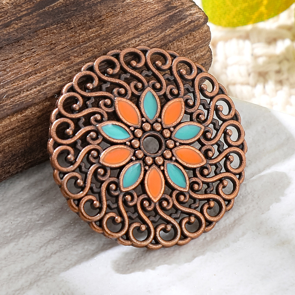 قلادات وتعليقات دائرية من النح - مراجعة Vintage Fashion Stores وسعره